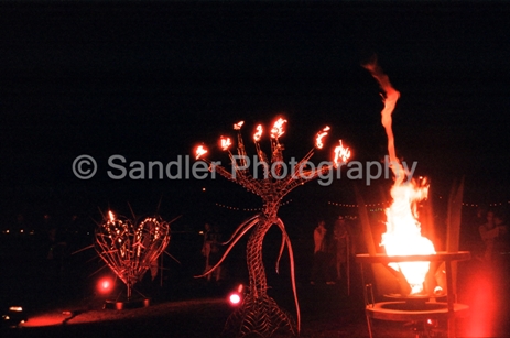 http://www.sandlerphotography.com/Photos/DH000010 -2 -LR.JPG